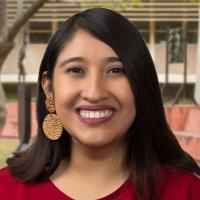 Claudia Molina headshot