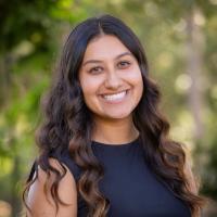 Izy Olvera headshot 2025